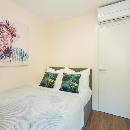 Apartment Olijfboom Дуги Рат Екстериор снимка