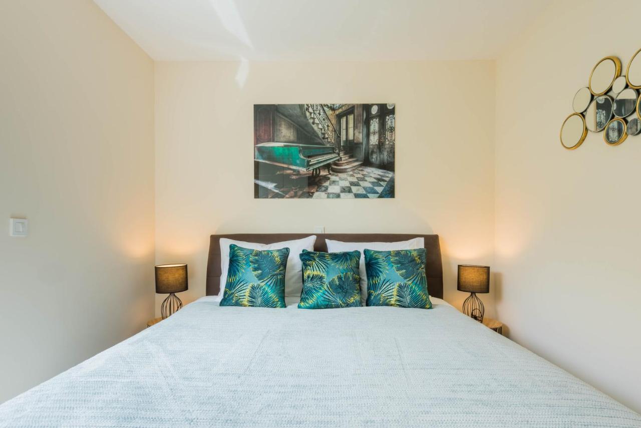 Apartment Olijfboom Дуги Рат Екстериор снимка