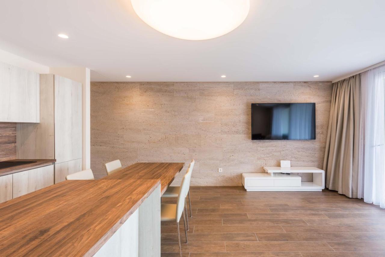 Apartment Olijfboom Дуги Рат Екстериор снимка