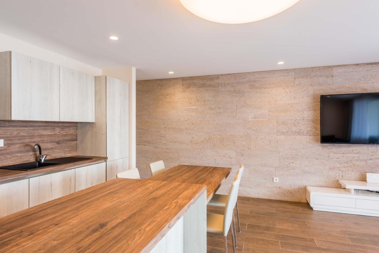 Apartment Olijfboom Дуги Рат Екстериор снимка