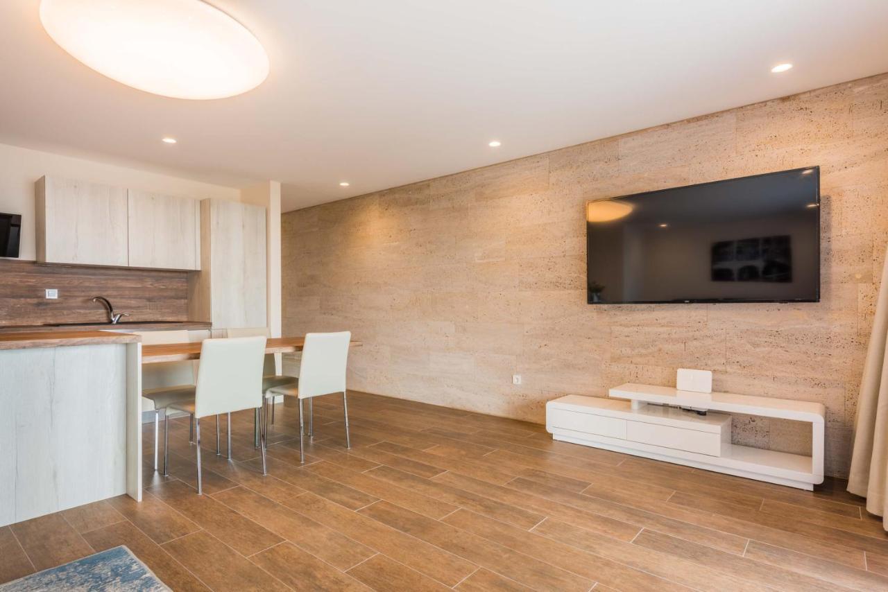 Apartment Olijfboom Дуги Рат Екстериор снимка