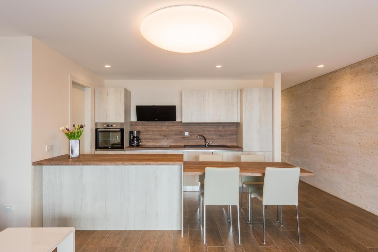 Apartment Olijfboom Дуги Рат Екстериор снимка